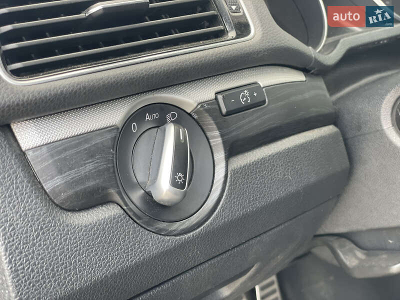 Седан Volkswagen Passat 2017 в Днепре