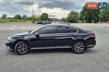 Седан Volkswagen Passat 2018 в 