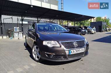 Универсал Volkswagen Passat 2009 в Киеве