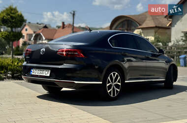 Седан Volkswagen Passat 2018 в Ужгороде
