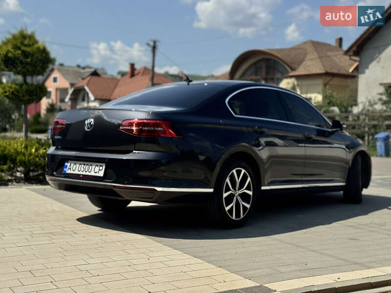 Седан Volkswagen Passat 2018 в Ужгороде