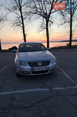 Седан Volkswagen Passat 2007 в Одессе