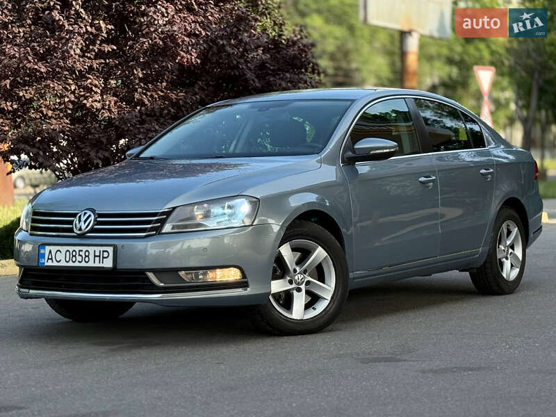 Volkswagen Passat 2011