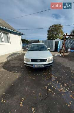 Седан Volkswagen Passat 1997 в Тернополе