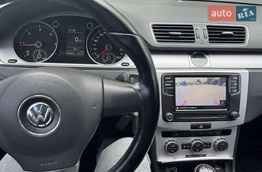 Седан Volkswagen Passat 2013 в 