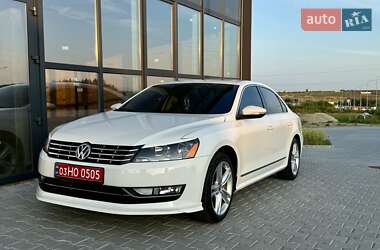 Седан Volkswagen Passat 2012 в Тернополе