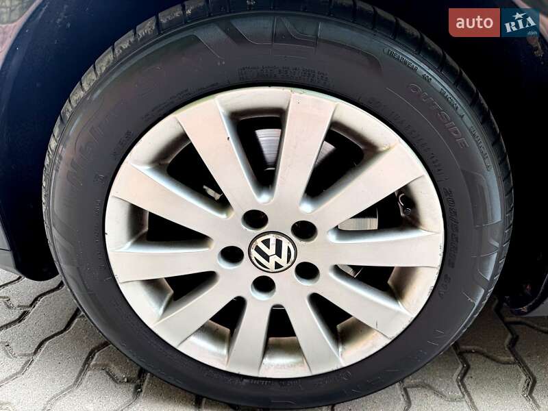 Універсал Volkswagen Passat 2005 в Хмельницькому