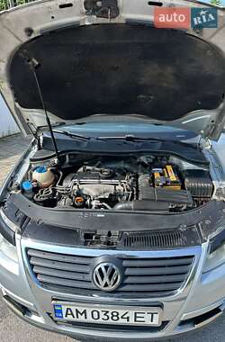 Седан Volkswagen Passat 2005 в 