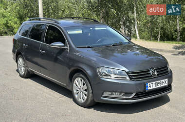 Універсал Volkswagen Passat 2011 в Чернівцях