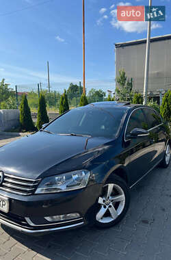 Седан Volkswagen Passat 2013 в Львові