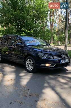 Універсал Volkswagen Passat 2011 в Черкасах
