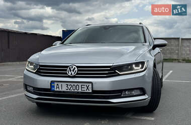 Универсал Volkswagen Passat 2016 в Киеве