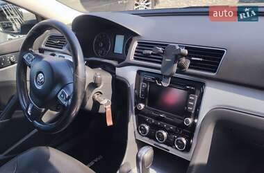 Седан Volkswagen Passat 2012 в 