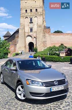 Седан Volkswagen Passat 2012 в 