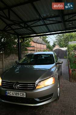 Седан Volkswagen Passat 2012 в 