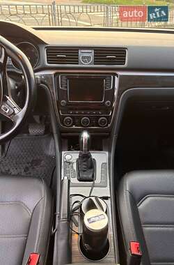 Седан Volkswagen Passat 2016 в 