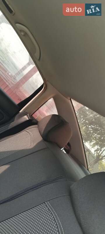 Седан Volkswagen Passat 2001 в Коломые фото 16 Седан Volkswagen Passat 2001 в Коломые