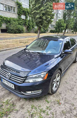 Седан Volkswagen Passat 2012 в Павлограді