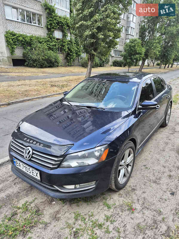 Седан Volkswagen Passat 2012 в 