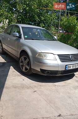 Седан Volkswagen Passat 2003 в Подольске