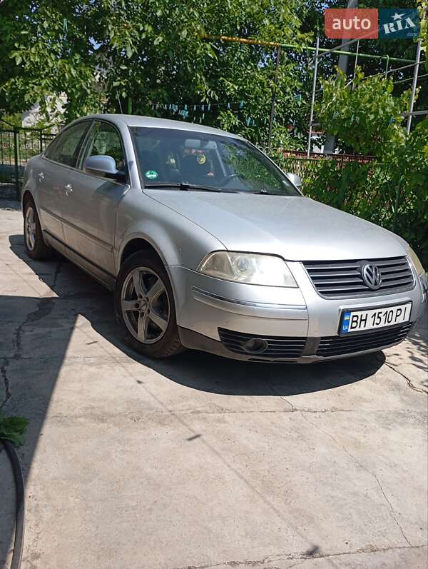 Седан Volkswagen Passat 2003 в Подільську