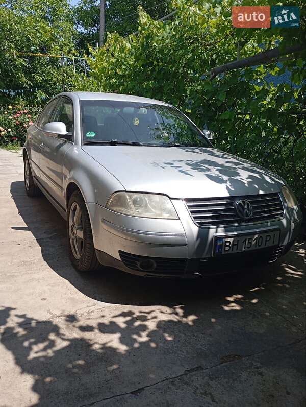 Седан Volkswagen Passat 2003 в Подільську