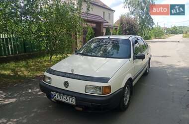 Седан Volkswagen Passat 1989 в Лубнах