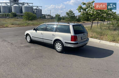 Универсал Volkswagen Passat 2000 в 
