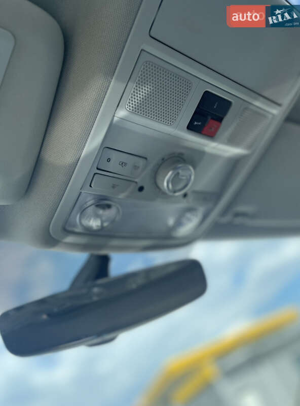 Седан Volkswagen Passat 2016 в Луцьку