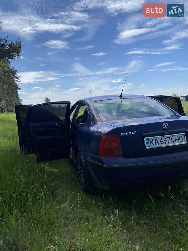 Седан Volkswagen Passat 1997 в Василькові
