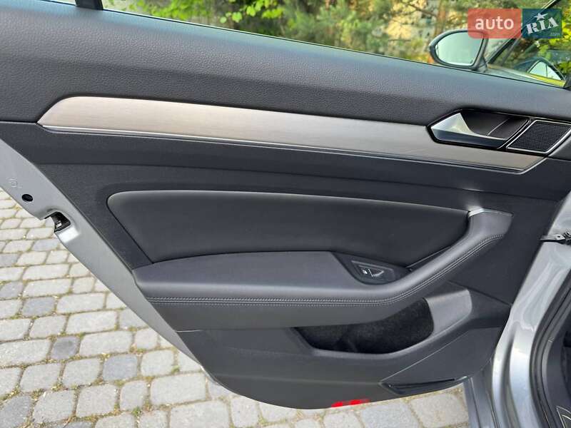 Универсал Volkswagen Passat 2018 в Тернополе