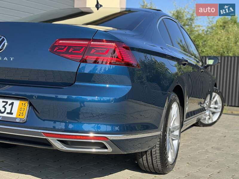 Седан Volkswagen Passat 2020 в Стрию