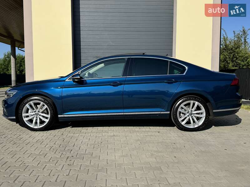 Седан Volkswagen Passat 2020 в Стрию