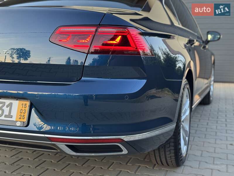 Седан Volkswagen Passat 2020 в Стрию