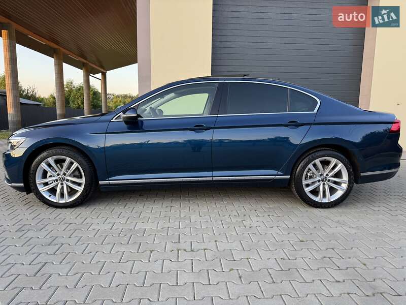 Седан Volkswagen Passat 2020 в Стрию