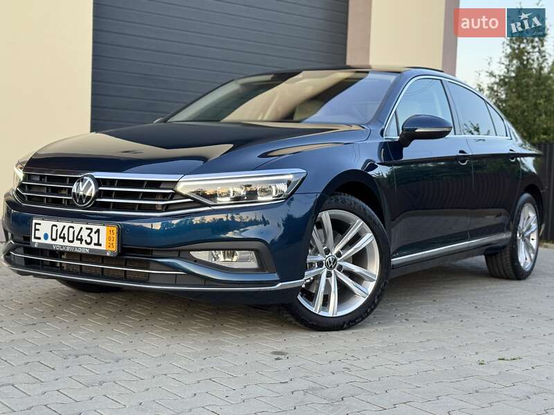 Седан Volkswagen Passat 2020 в Стрию