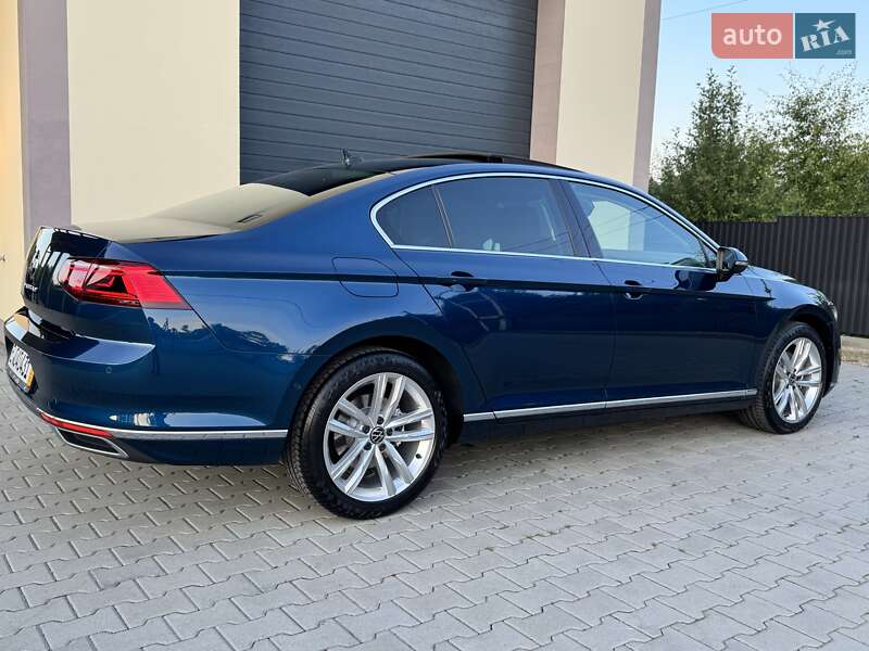 Седан Volkswagen Passat 2020 в Стрию