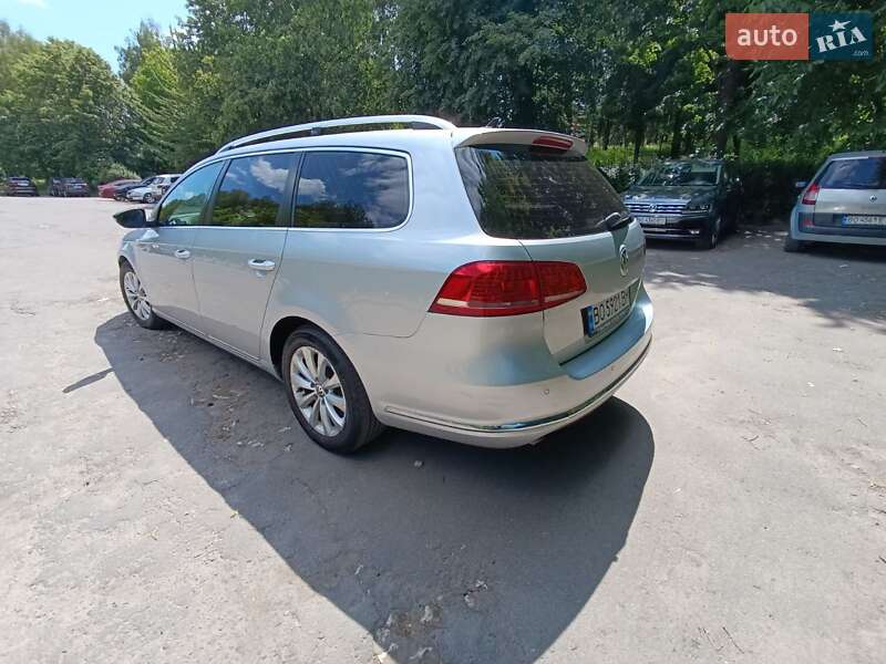 Універсал Volkswagen Passat 2014 в Тернополі