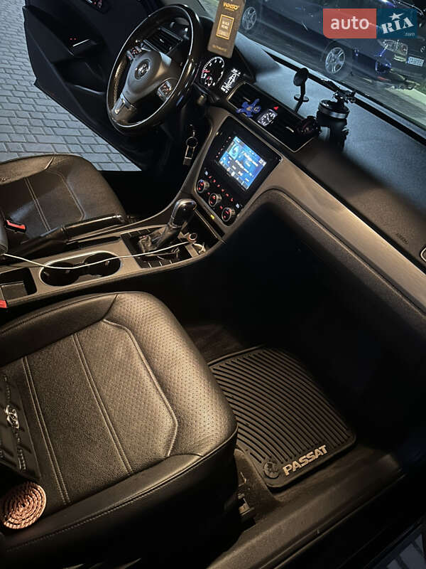 Седан Volkswagen Passat 2014 в Білгороді-Дністровському