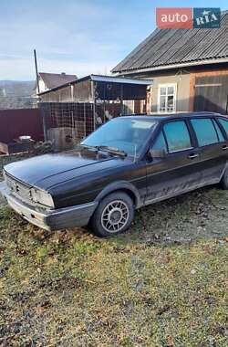 Хетчбек Volkswagen Passat 1986 в Чернівцях