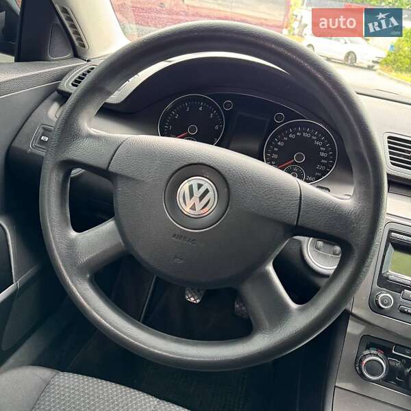 Седан Volkswagen Passat 2009 в Вінниці