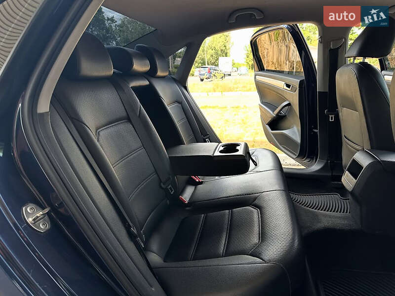 Седан Volkswagen Passat 2014 в Дніпрі фото 10 Седан Volkswagen Passat 2014 в Дніпрі