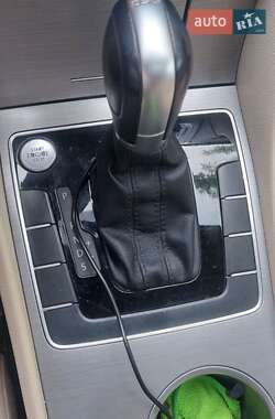 Седан Volkswagen Passat 2015 в 