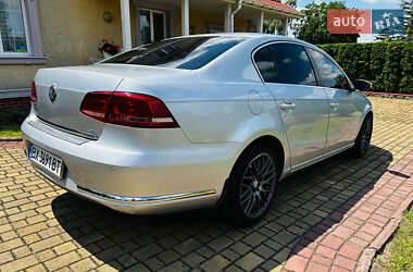 Седан Volkswagen Passat 2011 в 