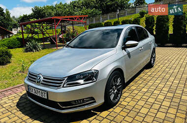 Седан Volkswagen Passat 2011 в 