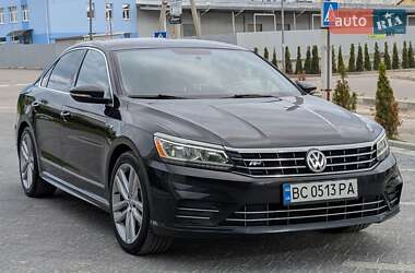 Седан Volkswagen Passat 2016 в Львове
