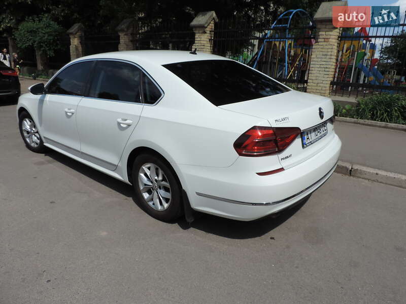 Седан Volkswagen Passat 2016 в Фастове
