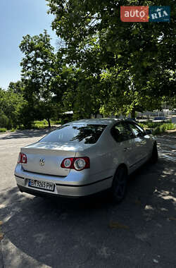 Седан Volkswagen Passat 2005 в Вознесенську