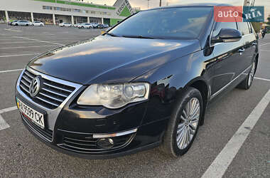 Седан Volkswagen Passat 2008 в Киеве