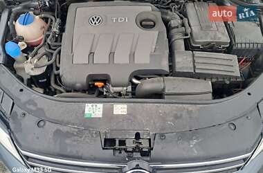 Универсал Volkswagen Passat 2011 в 